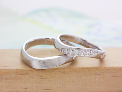 浜松　プラチナ【オーダーメイド結婚指輪】２本合わせてひとつのデザイン（クローバー）