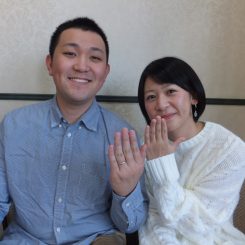 【結婚指輪】浜松市　翔平さま　由希恵さま　お話が大変おもしろく、指輪を選ぶ上でとても参考になりました。