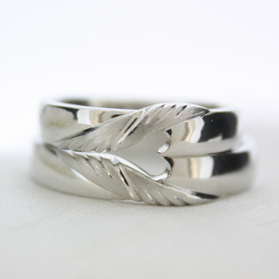 浜松　プラチナ結婚指輪　２本合わせてひとつのデザイン（羽＆ハート）