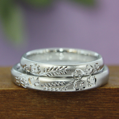 浜松　プラチナ結婚指輪・鍛造　2本合わせて1つのデザイン（藤の花）