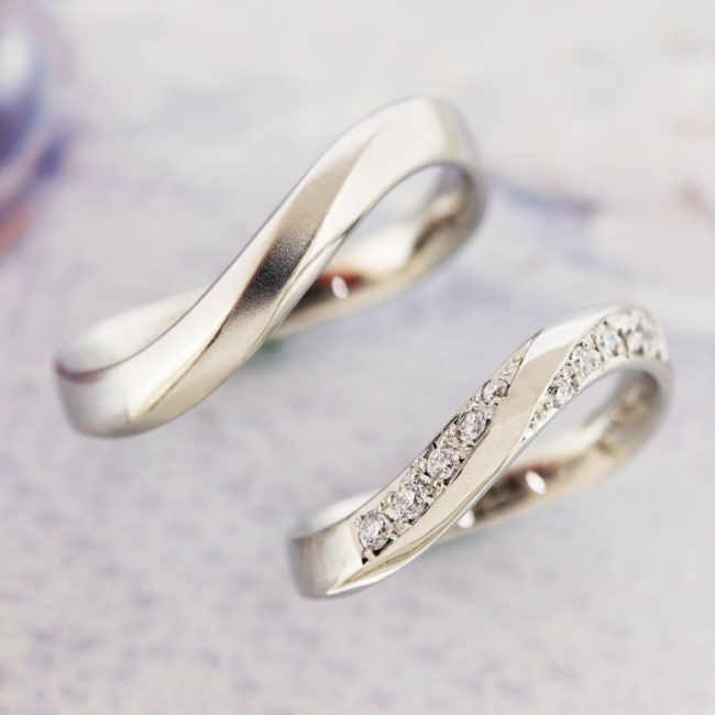 浜松　プラチナ【オーダーメイド結婚指輪】着け心地の良いインフィニティのリングにダイヤモンドをプラスしてゴージャスに
