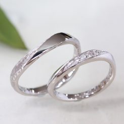 浜松　プラチナ結婚指輪　シンプルにも個性的にも