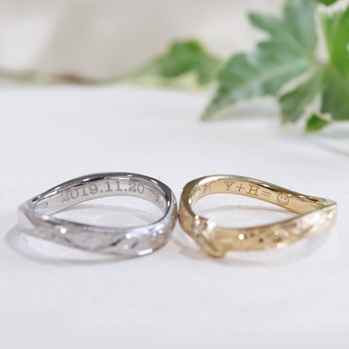 浜松【オーダーメイド結婚指輪】面ごとにテクスチャーを変えて個性豊かに／唐草彫り