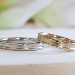 浜松　プラチナ／ゴールド結婚指輪・鍛造　マットと鏡面磨きのコントラストが魅力