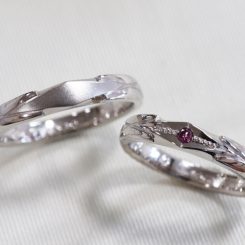 【オーダーメイド結婚指輪】ひし形×ピンクダイヤ