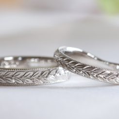 浜松　プラチナ結婚指輪・鍛造　表と裏でデザインが異なるリバーシブル／オリーブ