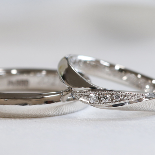 浜松　プラチナ【オーダーメイド結婚指輪】オリーブ彫りとシンプル、きょうはどっち？