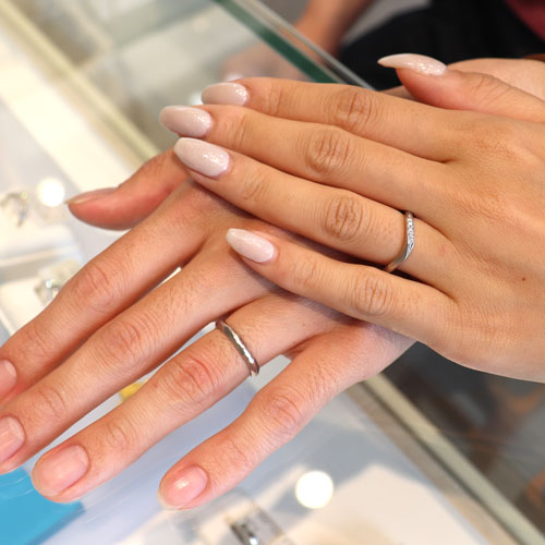 浜松　プラチナ【オーダーメイド結婚指輪】自分好みの形に入れた優しい雰囲気の鎚目