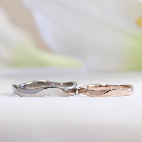 浜松　ゴールド【オーダーメイド結婚指輪】波線が描く表情豊かなデザイン