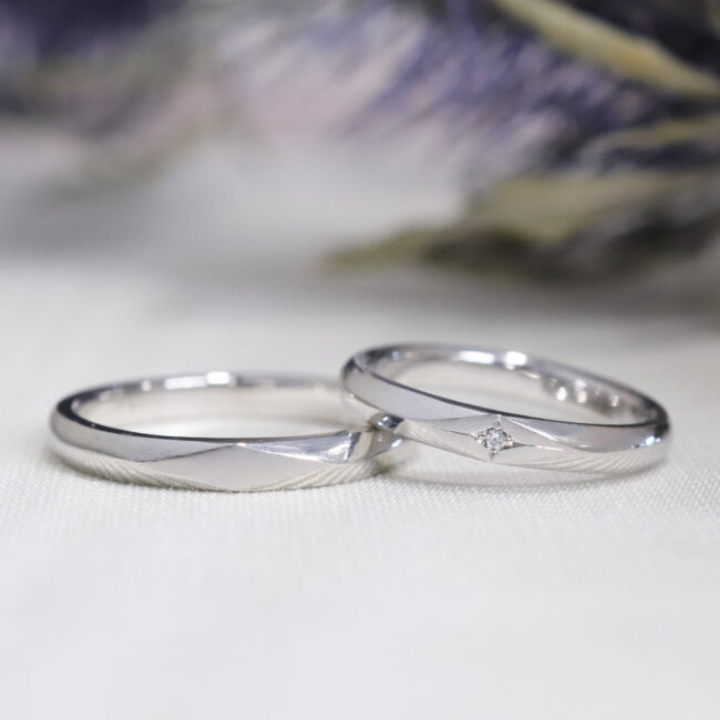 浜松　オーダーメイド結婚指輪／ひし形の中で輝く、光の彫り留めダイヤモンド