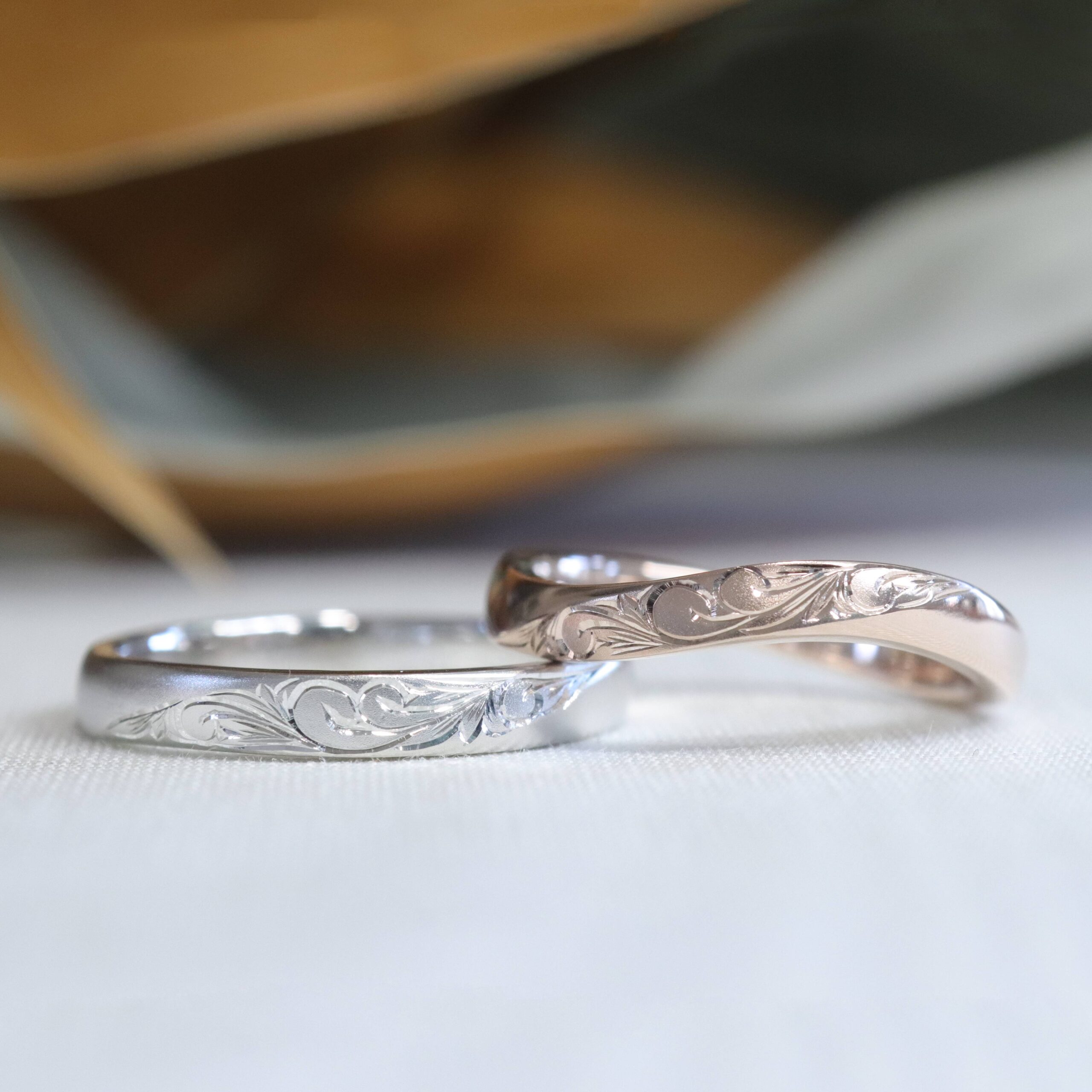 浜松　手作り結婚指輪／手彫りの波モチーフで永遠の愛を表現