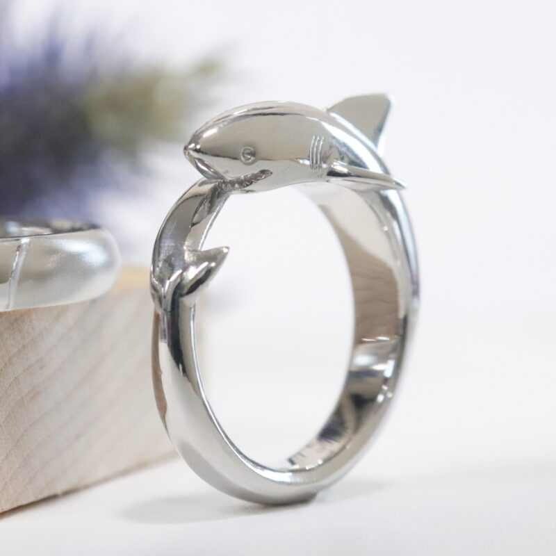 サメの結婚指輪