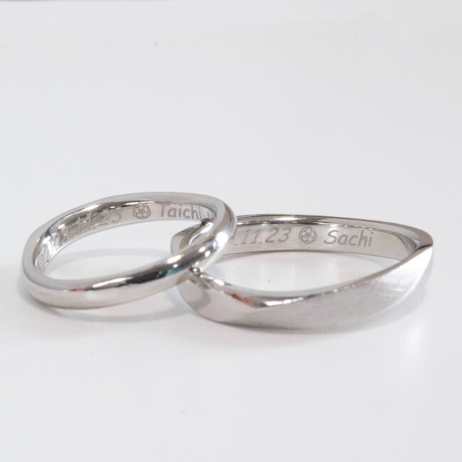 浜松　オーダーメイド結婚指輪／スターダストとダイヤモンドが輝く結婚指輪にサッカーボールの刻印