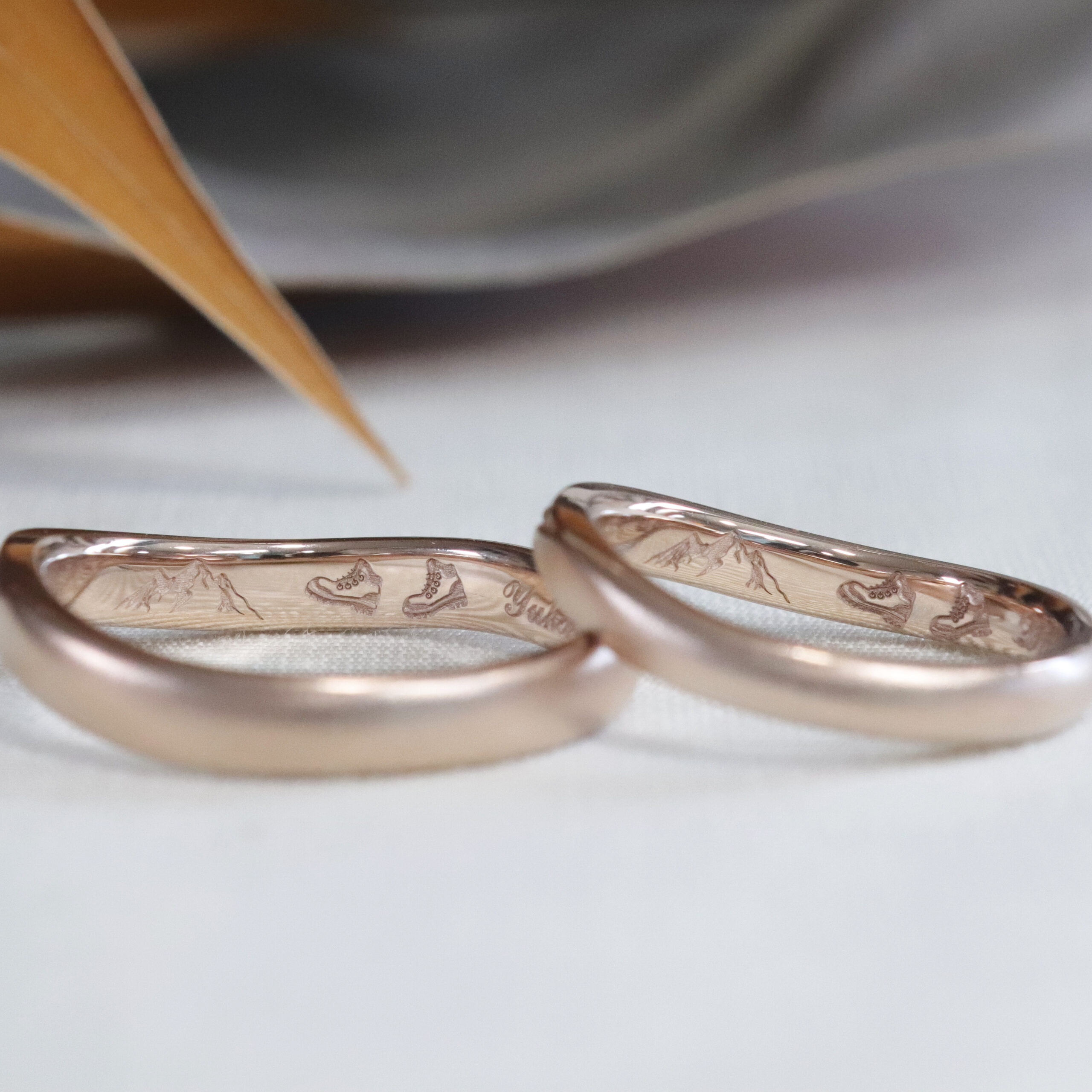 オーダーメイド結婚指輪／登山の刻印