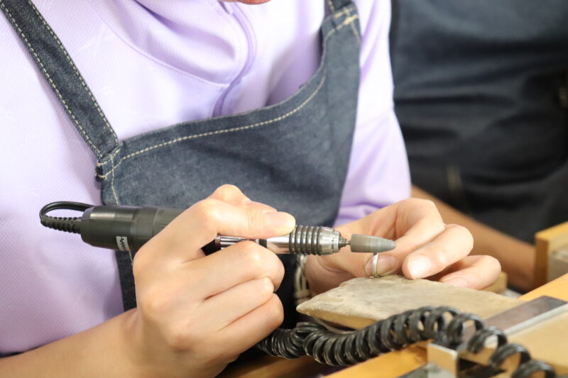 手作り結婚指輪「とても貴重な体験ができたと満足しています」