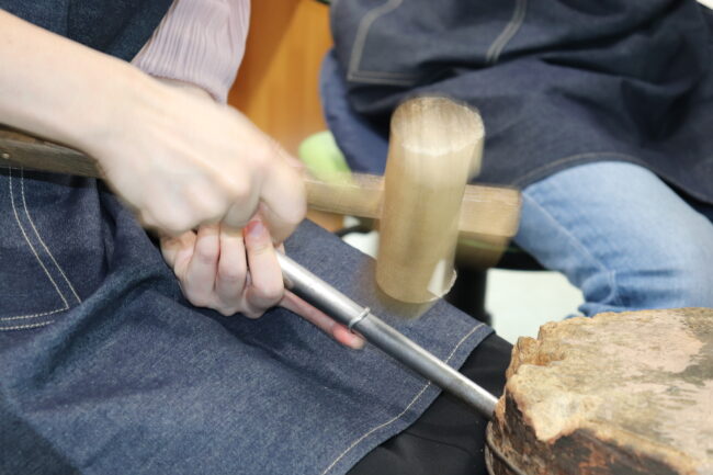 手作り結婚指輪「金属加工に興味があった」