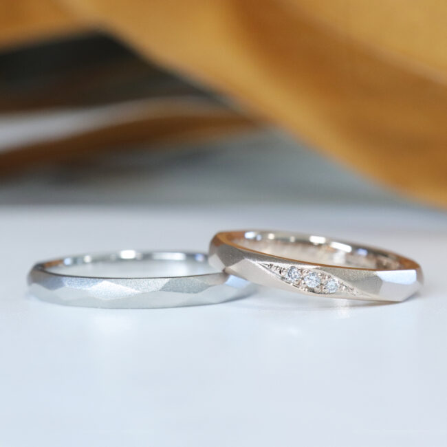 浜松　オーダーメイド結婚指輪／ヤスリで削り出すランダムな面の輝き